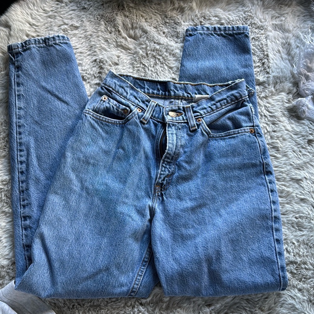 Women’s vintage Levi pants 512